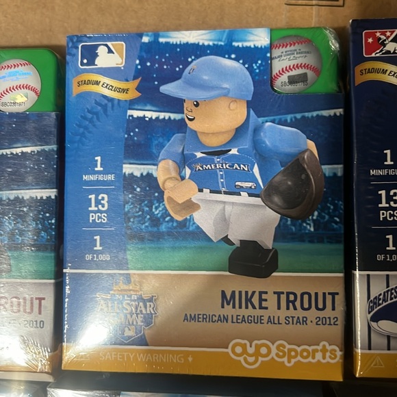Oyo sports by Lego Mike Trout mini Figurines Lot 5 Box
 rare collectible - Picture 2 of 7